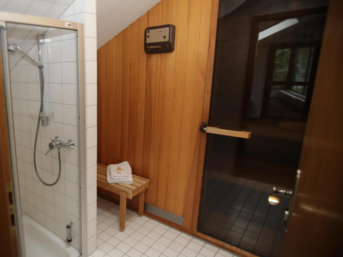 Zur Eiche Hotel Overath Buitenkant foto