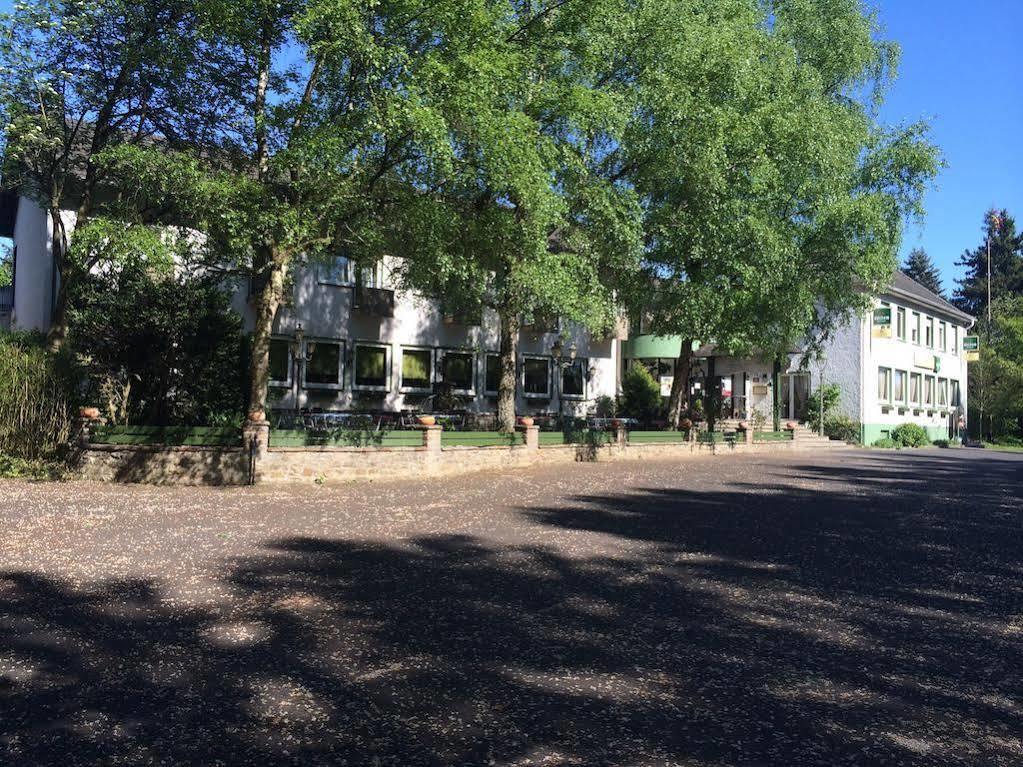 Zur Eiche Hotel Overath Buitenkant foto